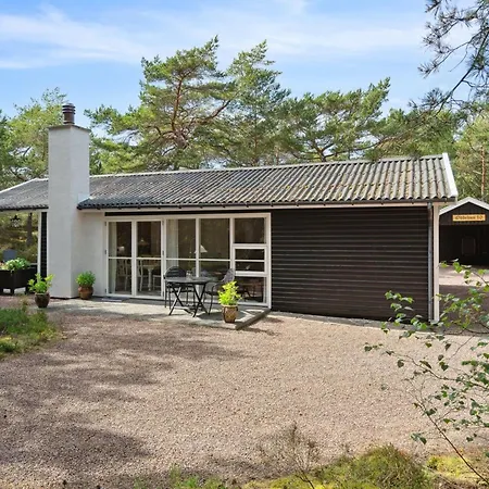 Semesterbostad Elsia - 280m From The Sea By Interhome