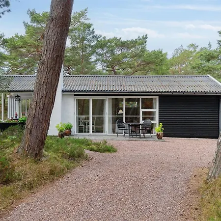 Semesterbostad Elsia - 280m From The Sea By Interhome